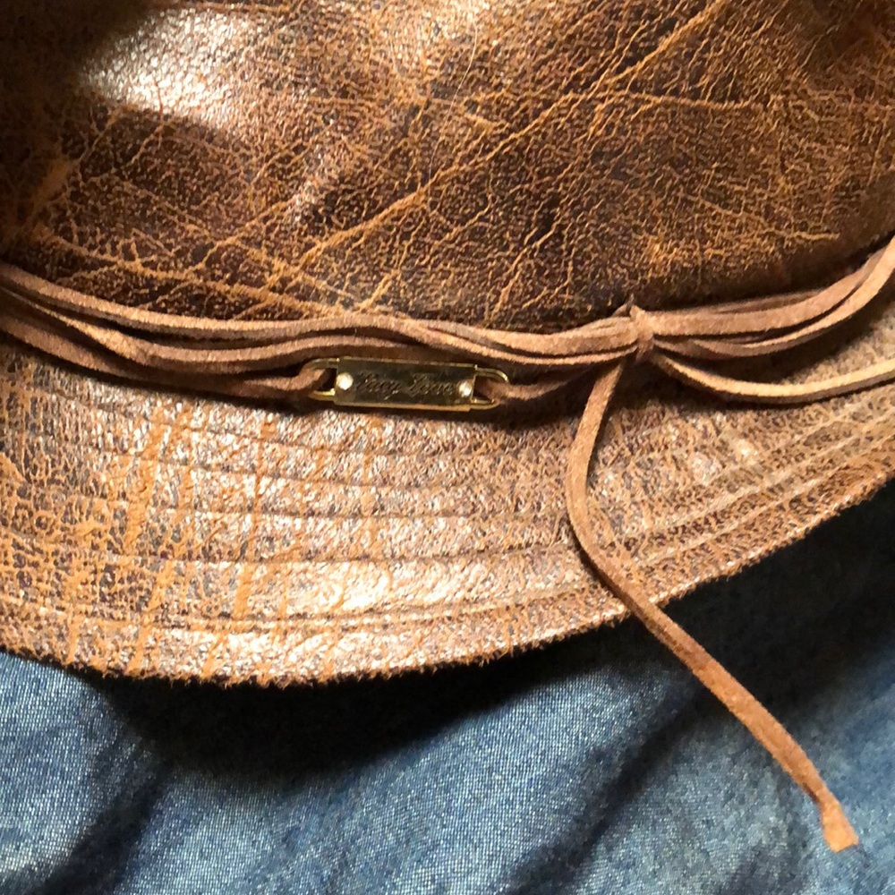 Hat - Picture 2 of 5